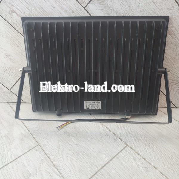 Светодиодный прожектор 300W 6500К 18000lm IP65 Lemanso "Посейдон" черный