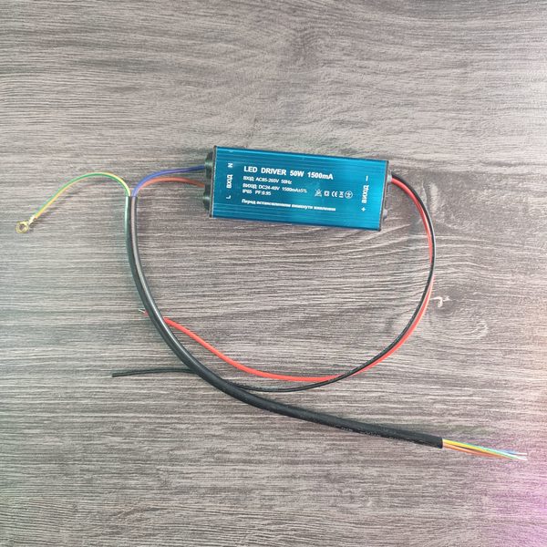 rempomplekt-draiver-dlya-ylichnogo-svetulnika-50w