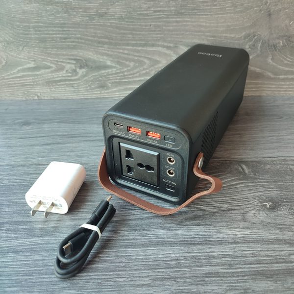 zariadnaya-stanciua-powerbank-yoobao-200w-52800mah